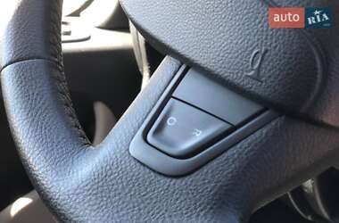 Грузопассажирский фургон Renault Master 2010 в 