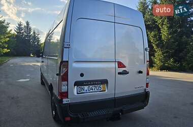Грузовой фургон Renault Master 2018 в 