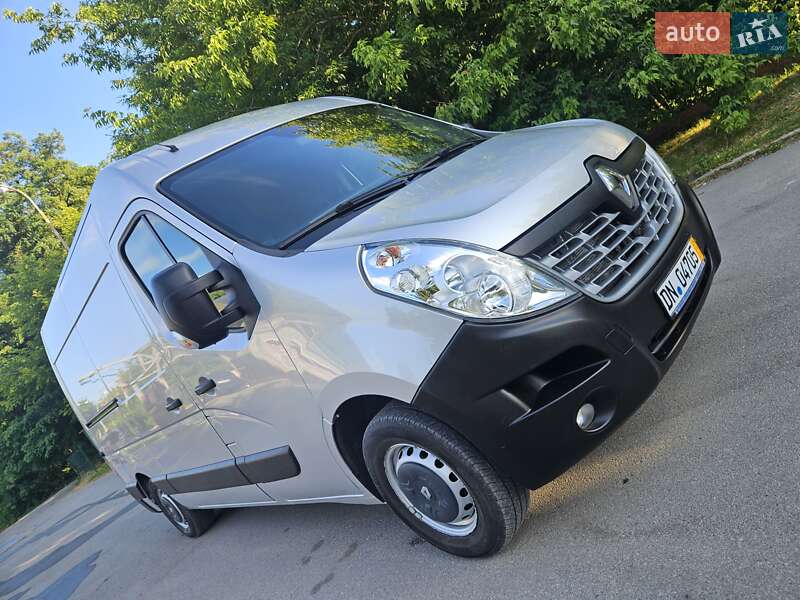 Грузовой фургон Renault Master 2018 в 