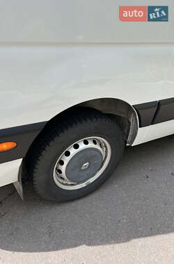 Грузовой фургон Renault Master 2013 в 