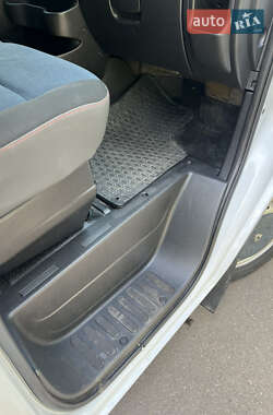 Грузовой фургон Renault Master 2013 в 