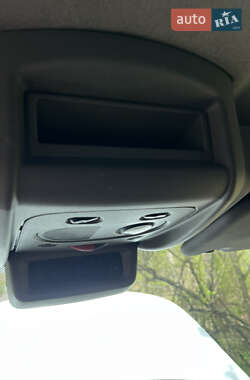 Грузовой фургон Renault Master 2013 в 