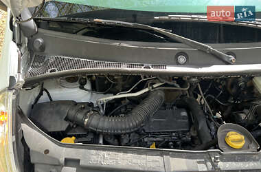 Грузовой фургон Renault Master 2013 в 