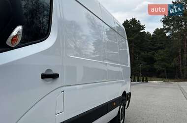 Вантажний фургон Renault Master 2020 в 