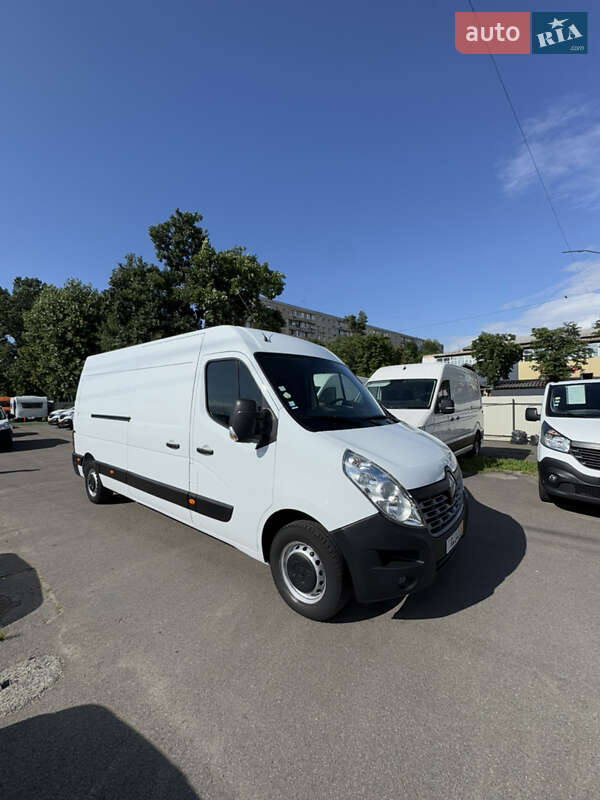 Грузовой фургон Renault Master 2017 в 