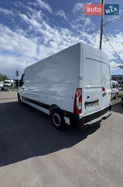 Грузовой фургон Renault Master 2017 в 