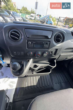 Грузовой фургон Renault Master 2017 в 