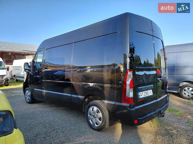 Грузовой фургон Renault Master 2016 в Ивано-Франковске