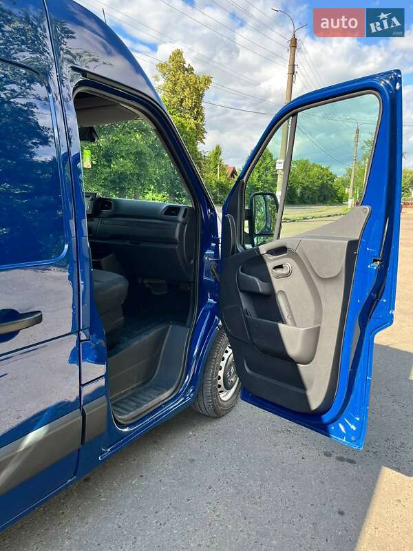 Грузовой фургон Renault Master 2020 в Калуше