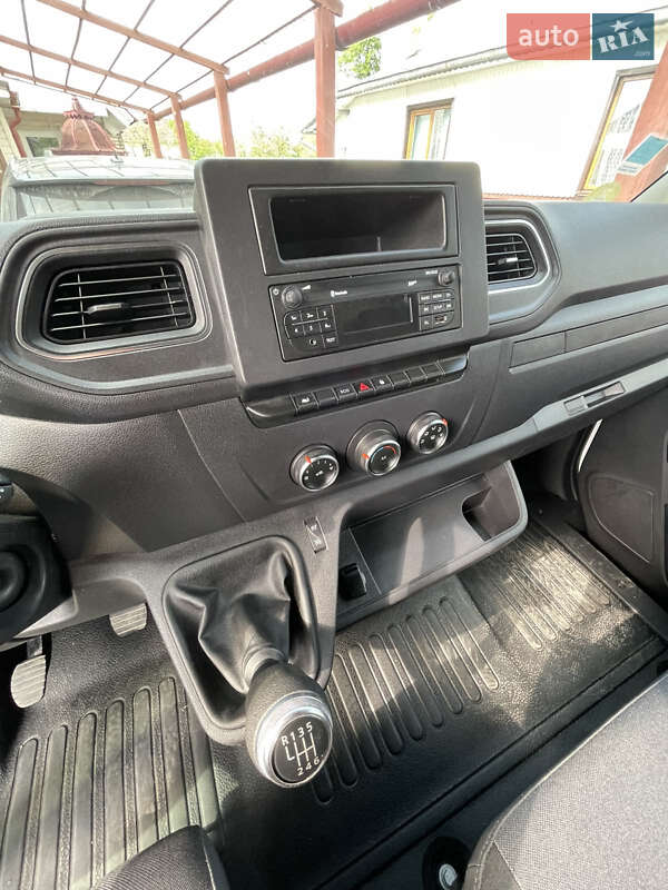 Грузовой фургон Renault Master 2021 в Надворной