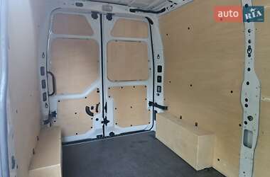 Грузовой фургон Renault Master 2021 в 