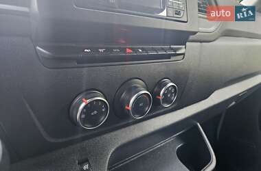 Грузовой фургон Renault Master 2021 в 