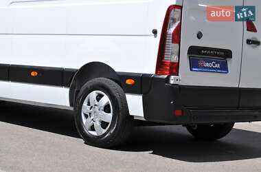 Грузовой фургон Renault Master 2020 в 