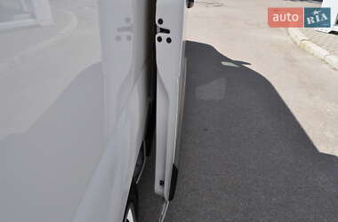 Грузовой фургон Renault Master 2020 в 