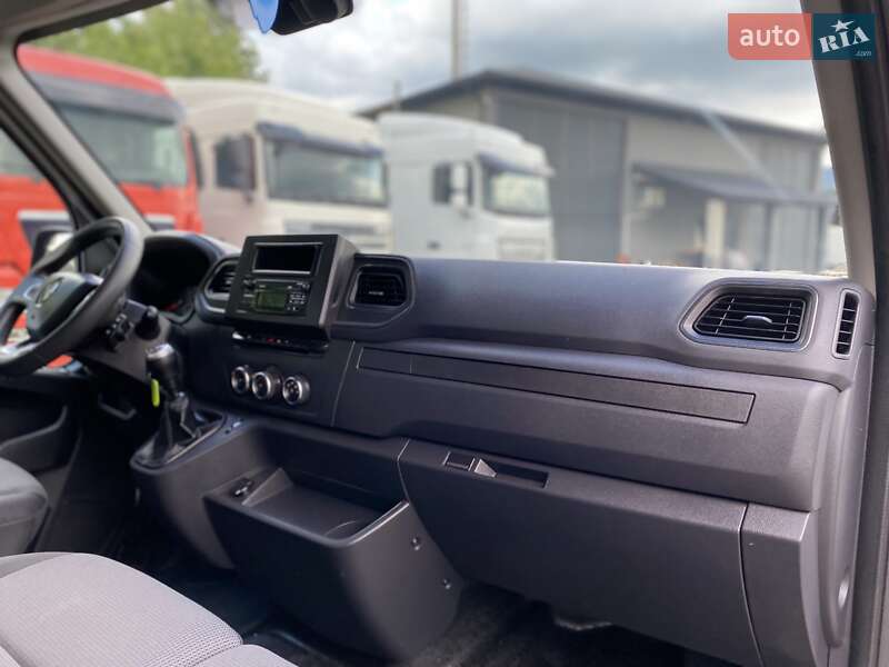 Грузовой фургон Renault Master 2021 в Хусте