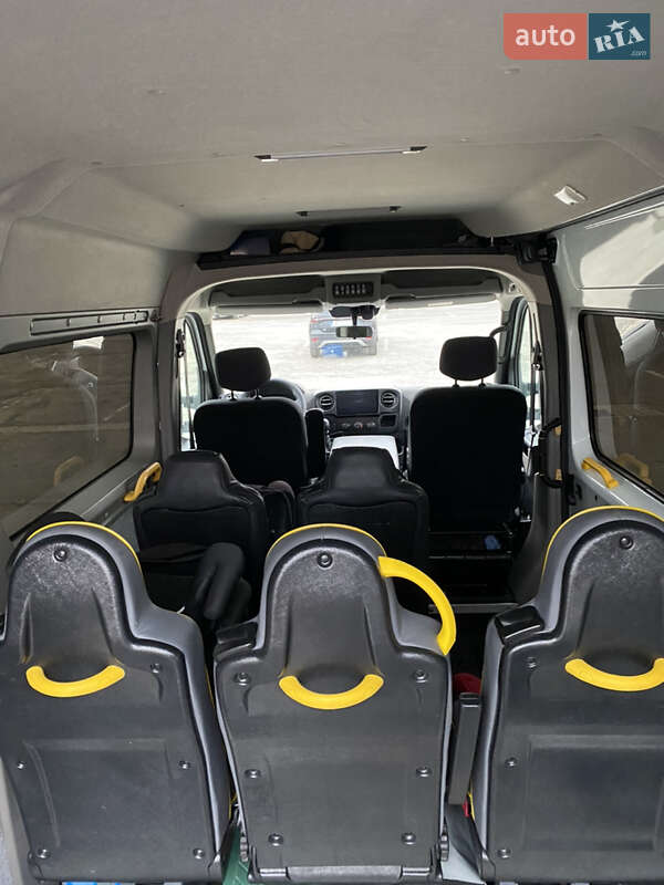 Мікроавтобус Renault Master 2016 в Рокитному
