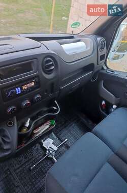 Грузовой фургон Renault Master 2016 в 