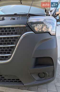 Грузовой фургон Renault Master 2020 в 