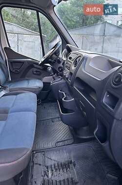 Грузовой фургон Renault Master 2014 в 