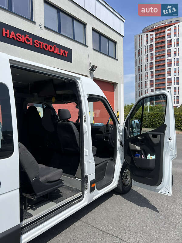 Мікроавтобус Renault Master 2016 в Долині