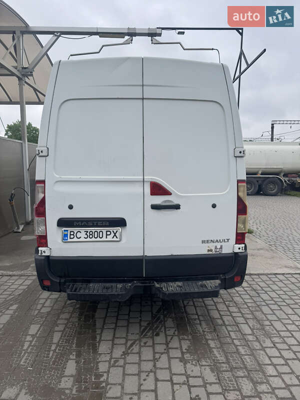 Вантажний фургон Renault Master 2011 в Львові