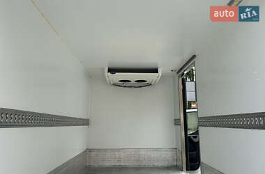 Другие грузовики Renault Master 2016 в 