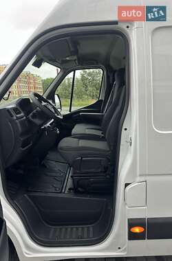 Грузовой фургон Renault Master 2021 в 