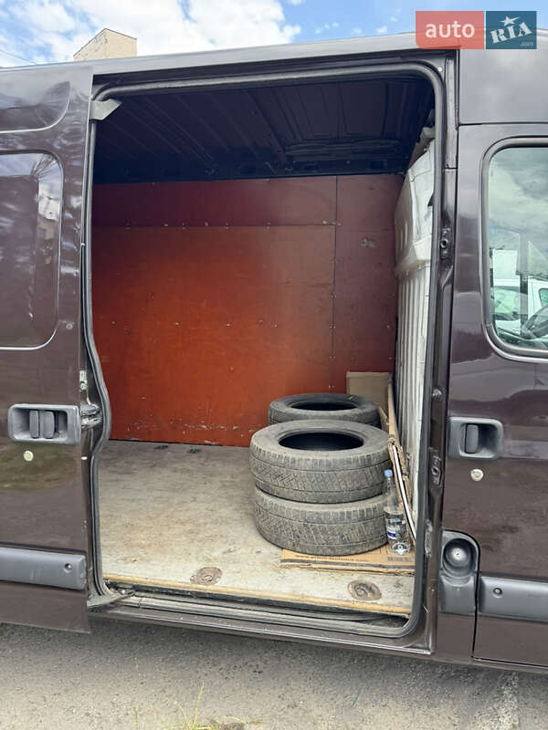 Вантажний фургон Renault Master 2010 в Хмельницькому