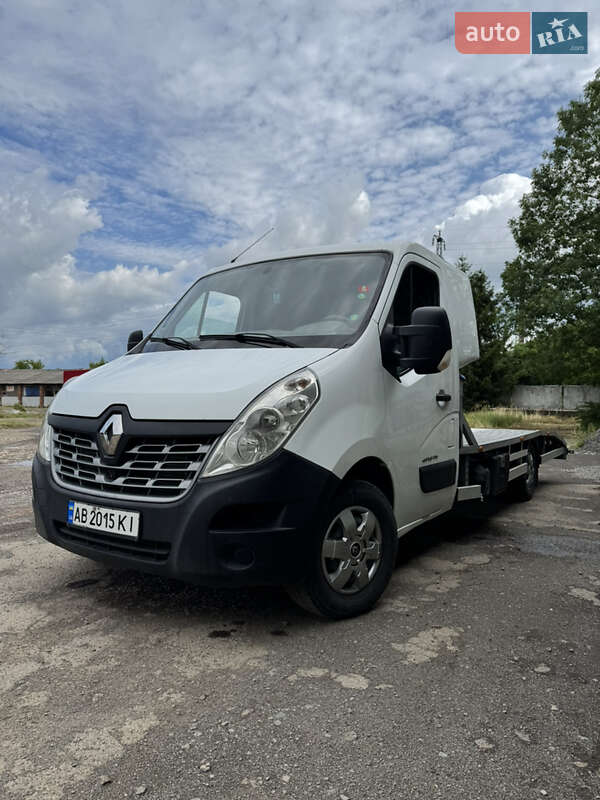 Эвакуатор Renault Master 2015 в Мукачево
