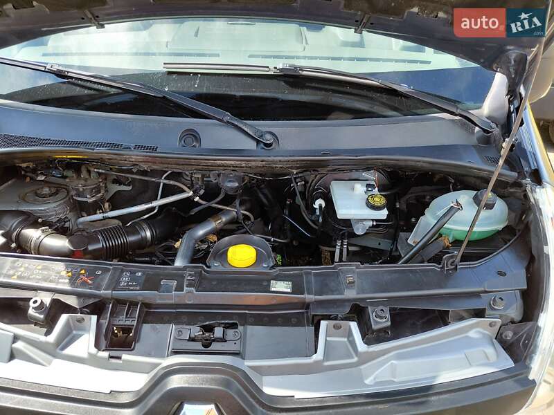 Грузовой фургон Renault Master 2016 в Ивано-Франковске