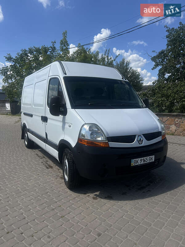 Вантажний фургон Renault Master 2009 в Березному