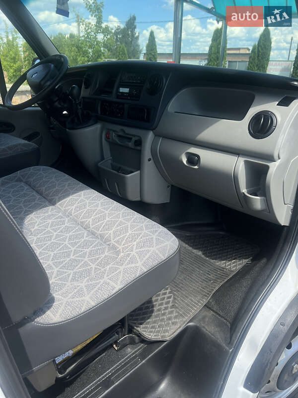 Вантажний фургон Renault Master 2009 в Березному