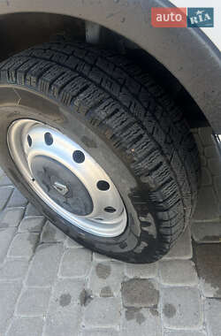 Грузовой фургон Renault Master 2009 в 