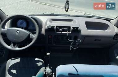 Микроавтобус Renault Master 2000 в 