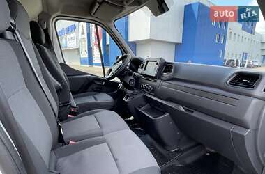 Грузовой фургон Renault Master 2020 в 