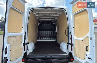 Грузовой фургон Renault Master 2020 в 