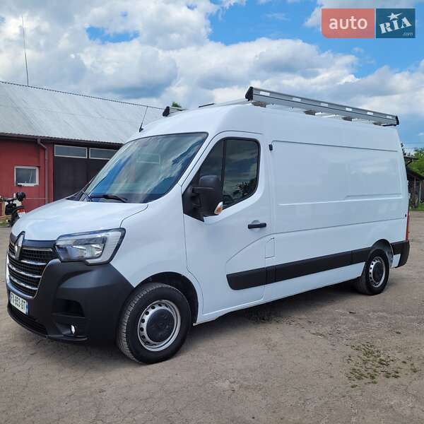 Грузовой фургон Renault Master 2021 в 