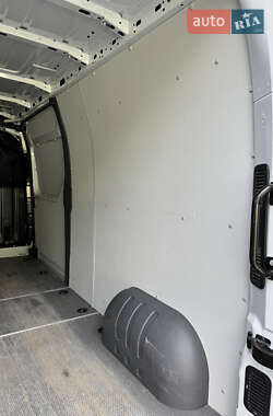 Грузовой фургон Renault Master 2020 в 