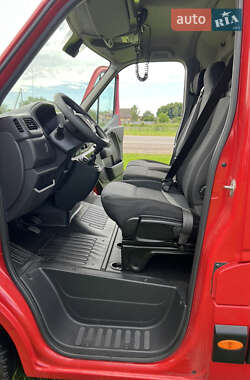 Вантажний фургон Renault Master 2021 в 