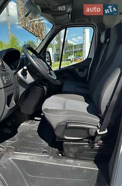 Грузовой фургон Renault Master 2018 в 