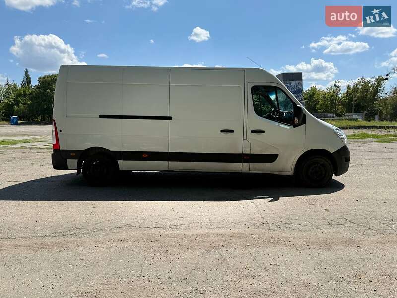 Вантажний фургон Renault Master 2017 в Харкові