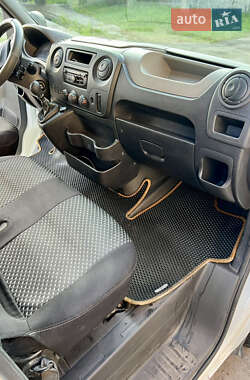 Грузовой фургон Renault Master 2016 в 