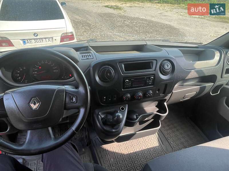 Грузовой фургон Renault Master 2016 в Харькове