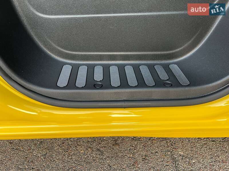 Тентованый Renault Master 2021 в Киеве