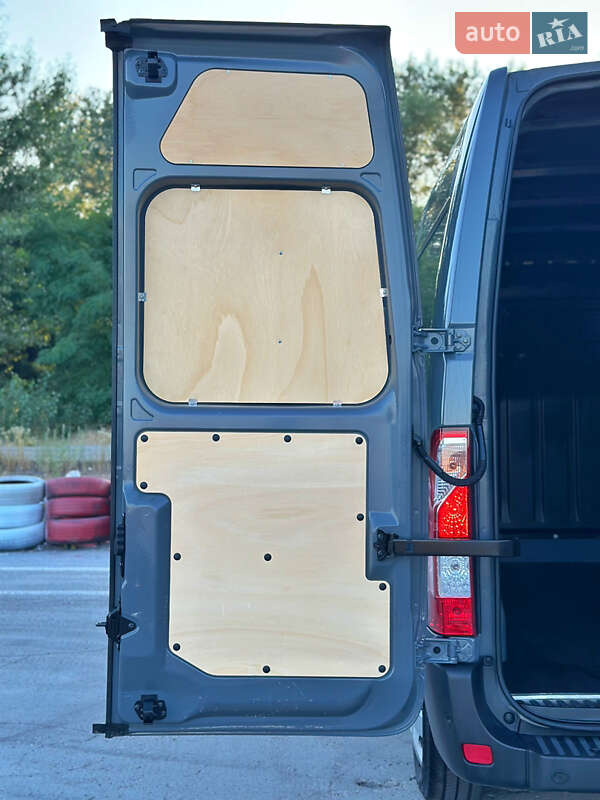 Грузовой фургон Renault Master 2020 в Киеве