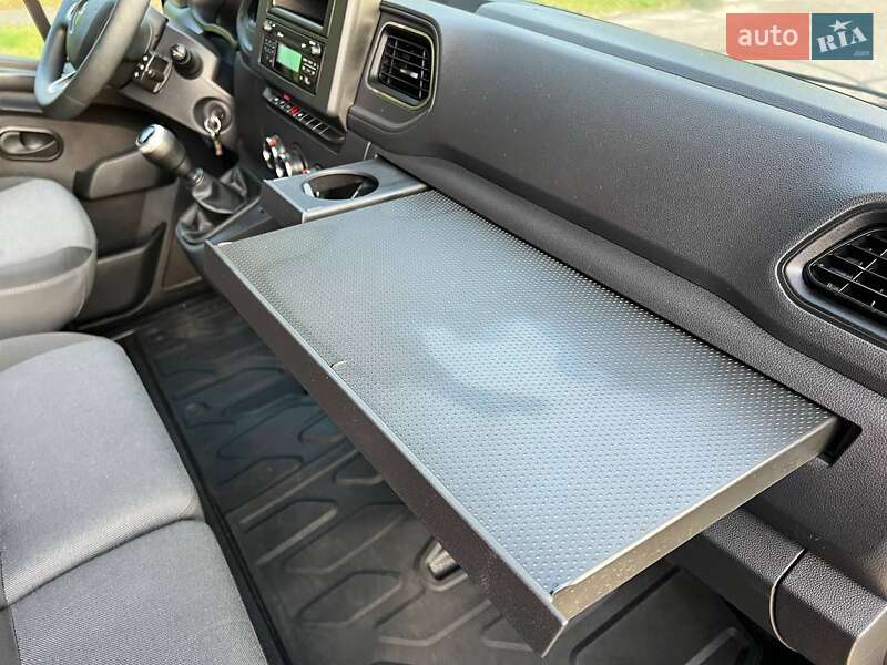 Тентованый Renault Master 2021 в Киеве