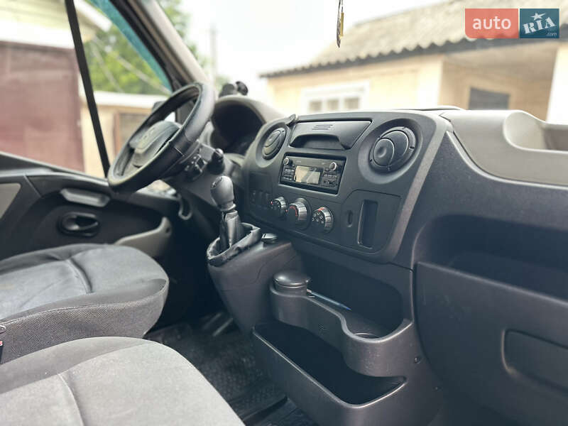 Грузовой фургон Renault Master 2017 в Первомайске