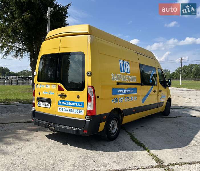 Вантажний фургон Renault Master 2013 в Львові