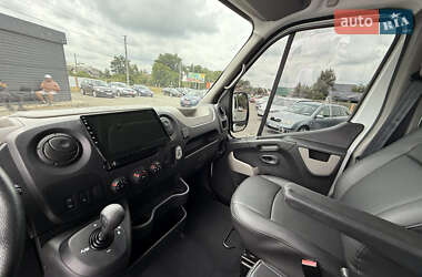 Грузопассажирский фургон Renault Master 2017 в 