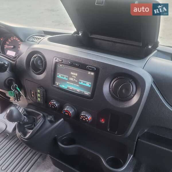 Грузовой фургон Renault Master 2018 в Луцке